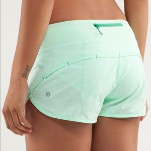 Lululemon Green Speed Short Petit Dot Fresh Teal